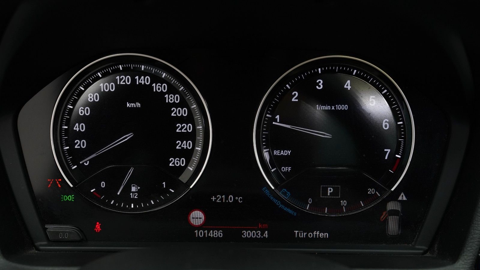 BMW X1 sDrive 20i M Sport · HUD · PANO · KAMERA · H&K