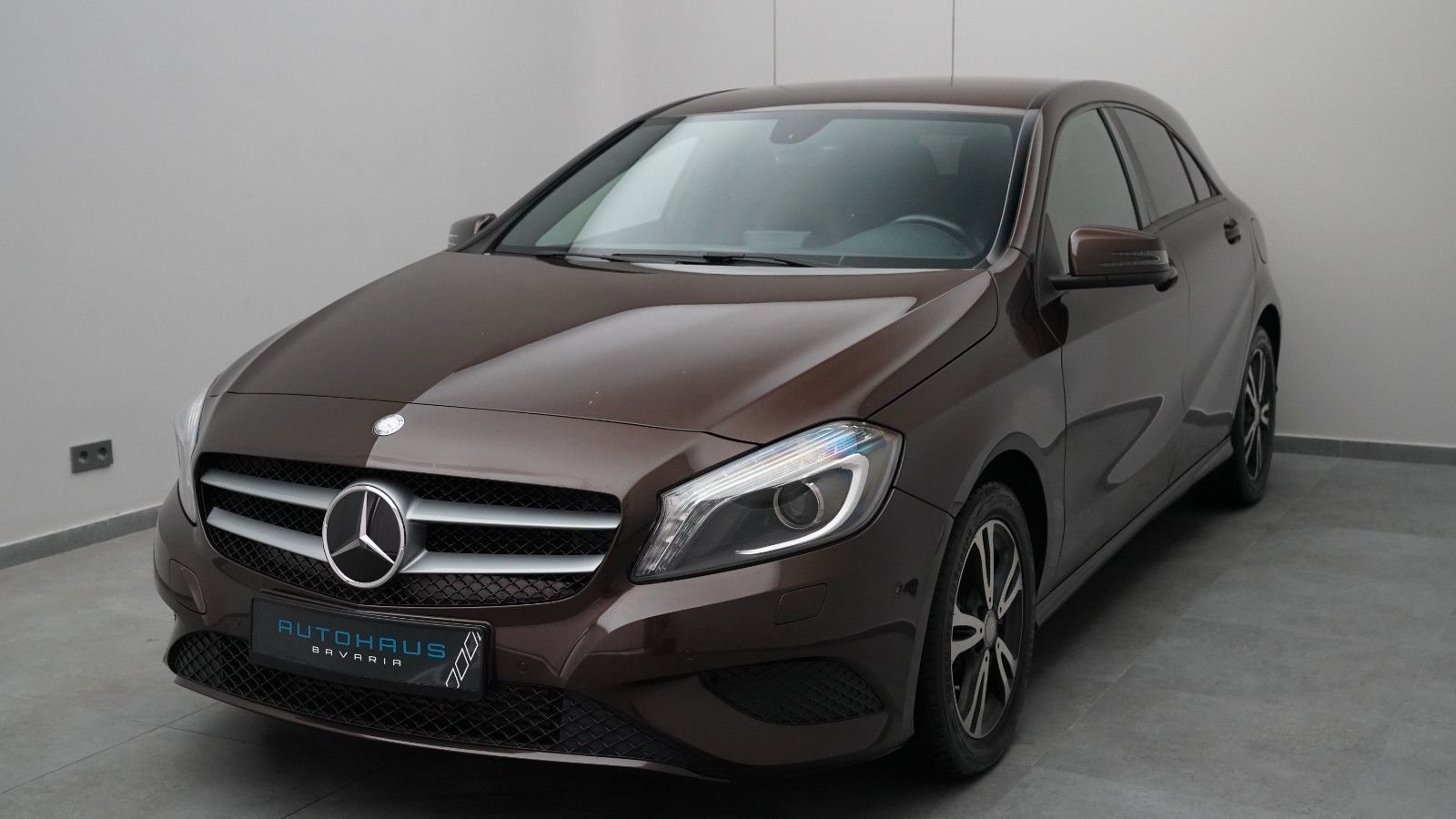 Mercedes-Benz A 200 BlueEfficiency · EXKLUSIV-PAKET · BI-XENON · PDC