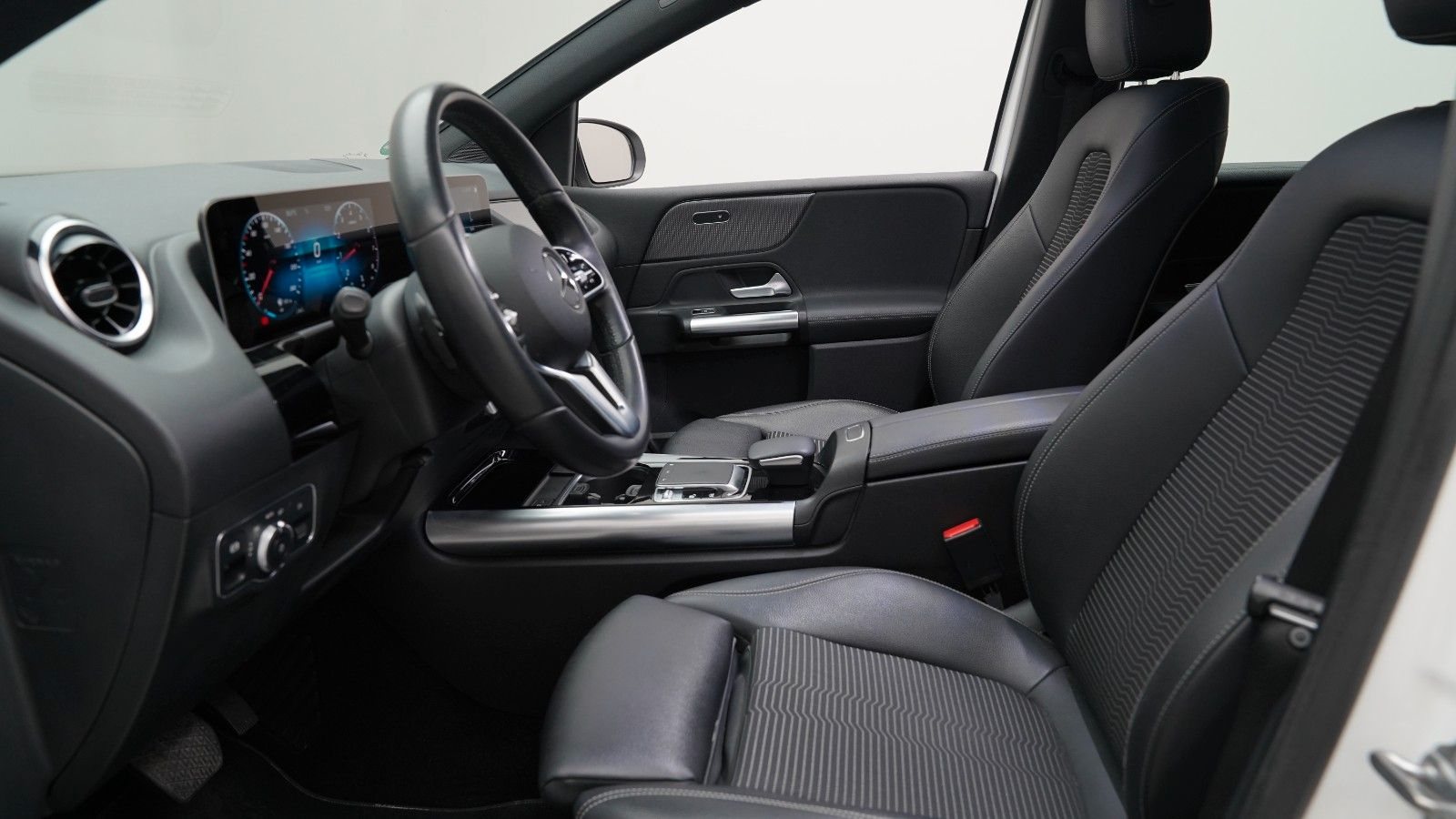 Mercedes-Benz B 220 4Matic · BUSINESS · KAMERA · AHK · LED · KLIMA
