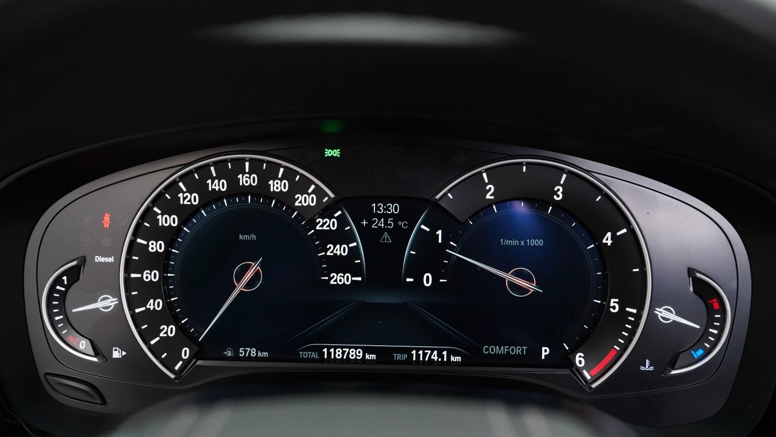 BMW 520d Touring xDrive Sport Line · AHK · KAMERA · LED
