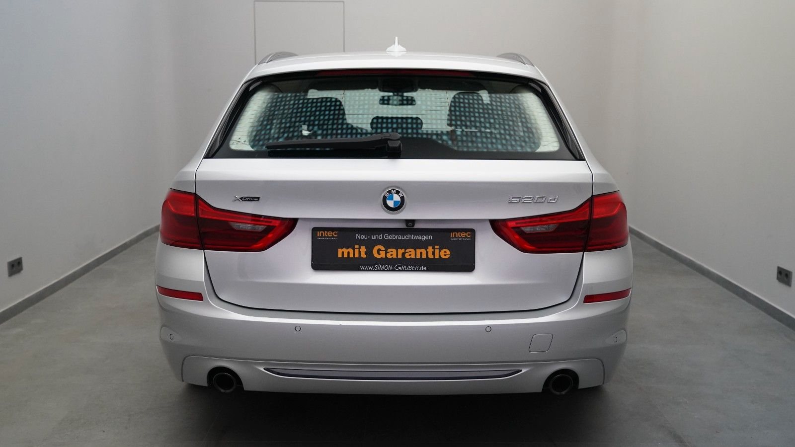 BMW 520d Touring xDrive Sport Line · AHK · KAMERA · LED