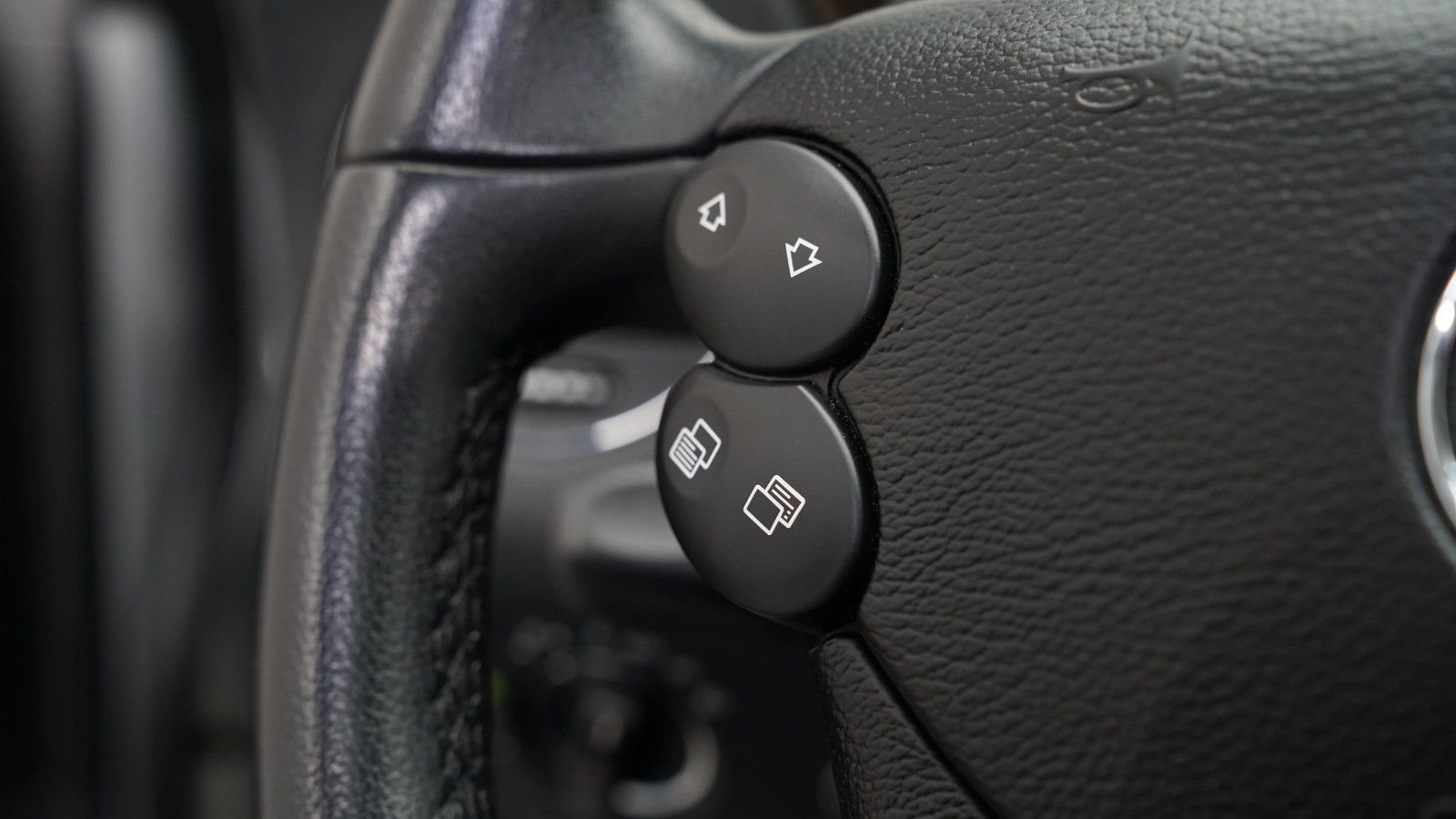 Mercedes-Benz CLS 350 CGI · HARMAN/KARDON · SITZBEL · TÜV · PDC