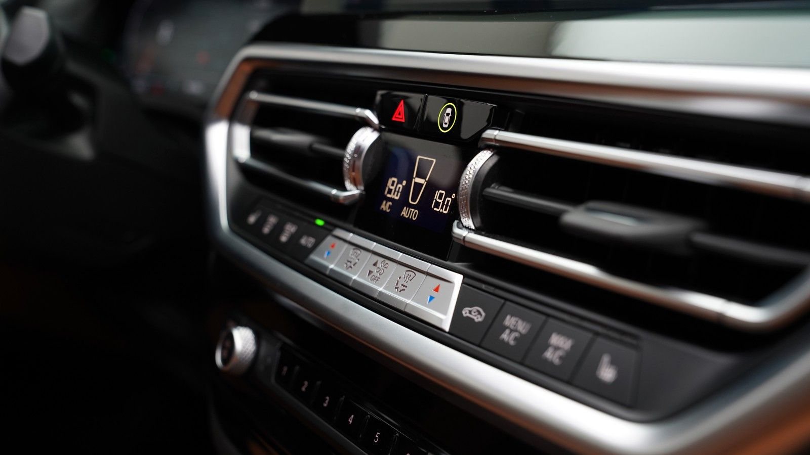 BMW X3 xDrive 20 i · AHK · KAMERA · HiFi · NAVI · SHZ