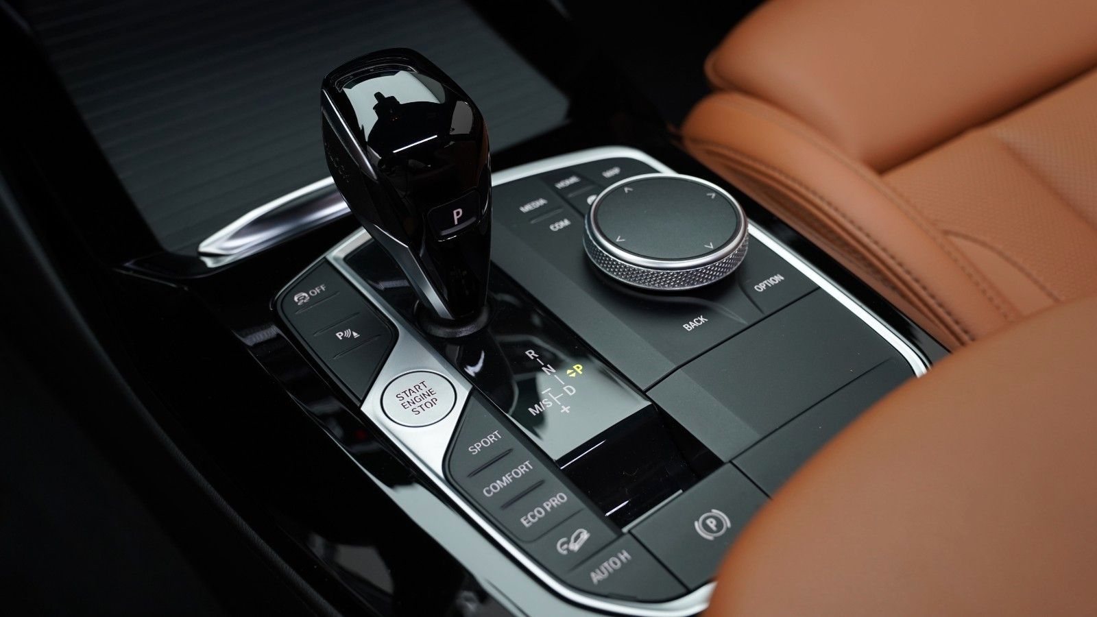 BMW X3 xDrive 20 i · AHK · KAMERA · HiFi · NAVI · SHZ