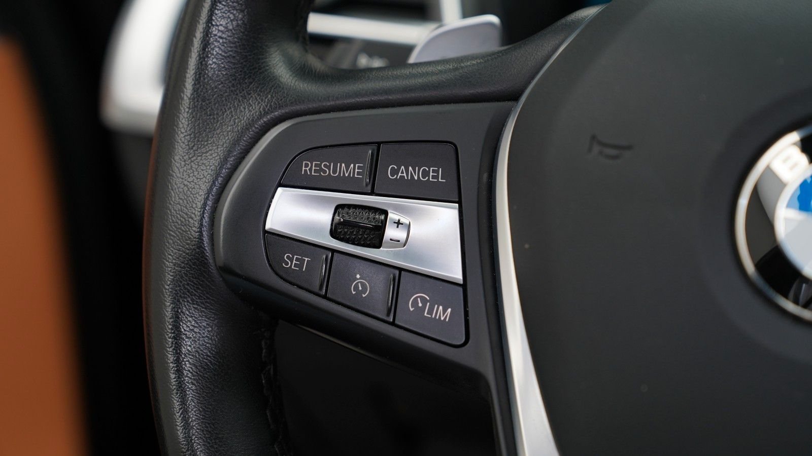 BMW X3 xDrive 20 i · AHK · KAMERA · HiFi · NAVI · SHZ