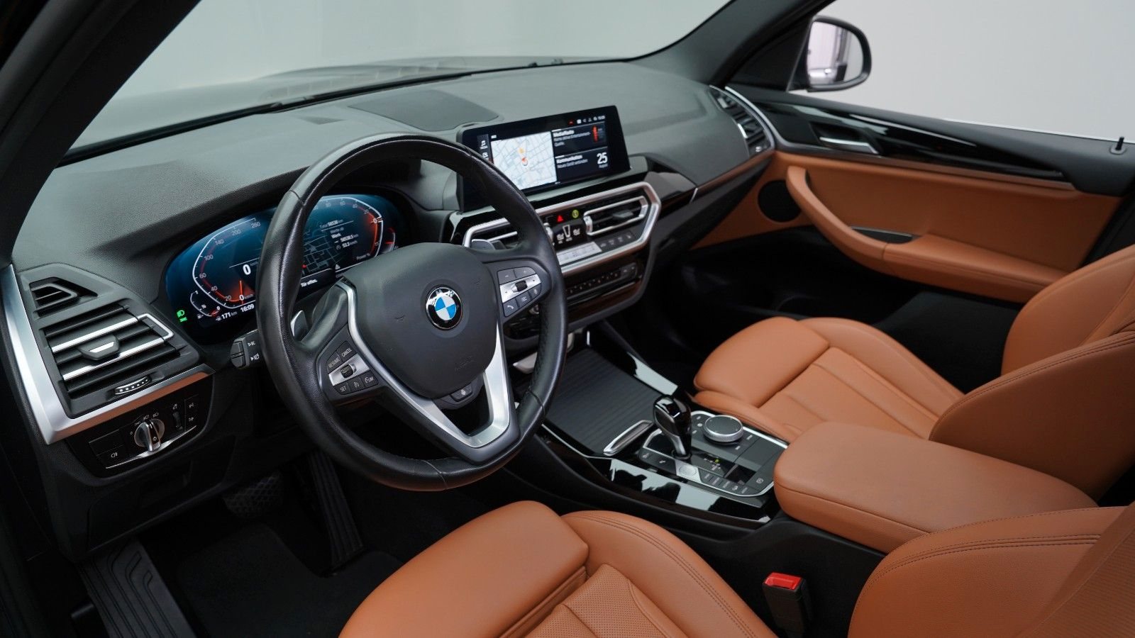 BMW X3 xDrive 20 i · AHK · KAMERA · HiFi · NAVI · SHZ
