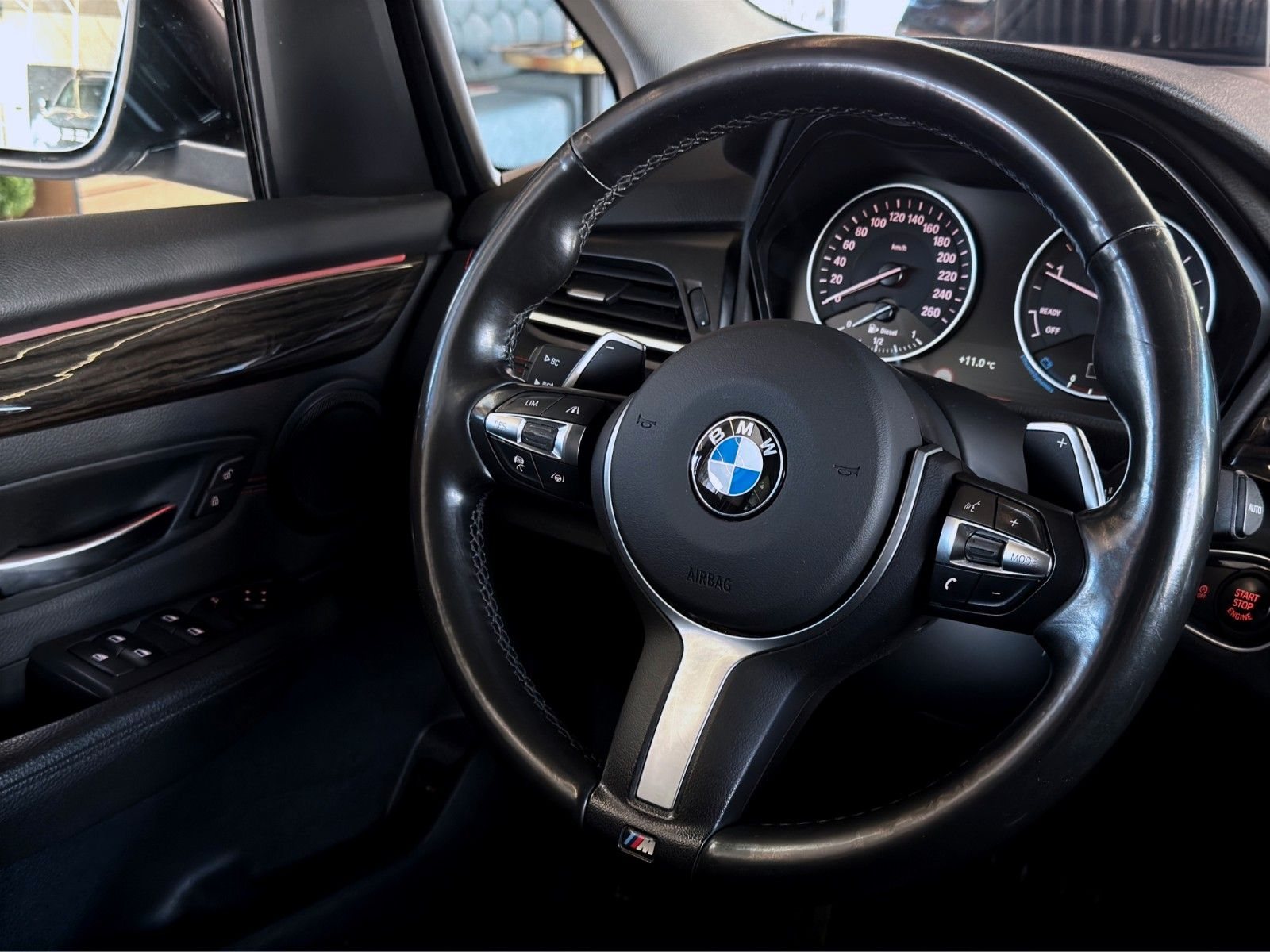 BMW 220 Active Tourer 220d Active Tourer xDrive Sport Line · PANO · KAMER