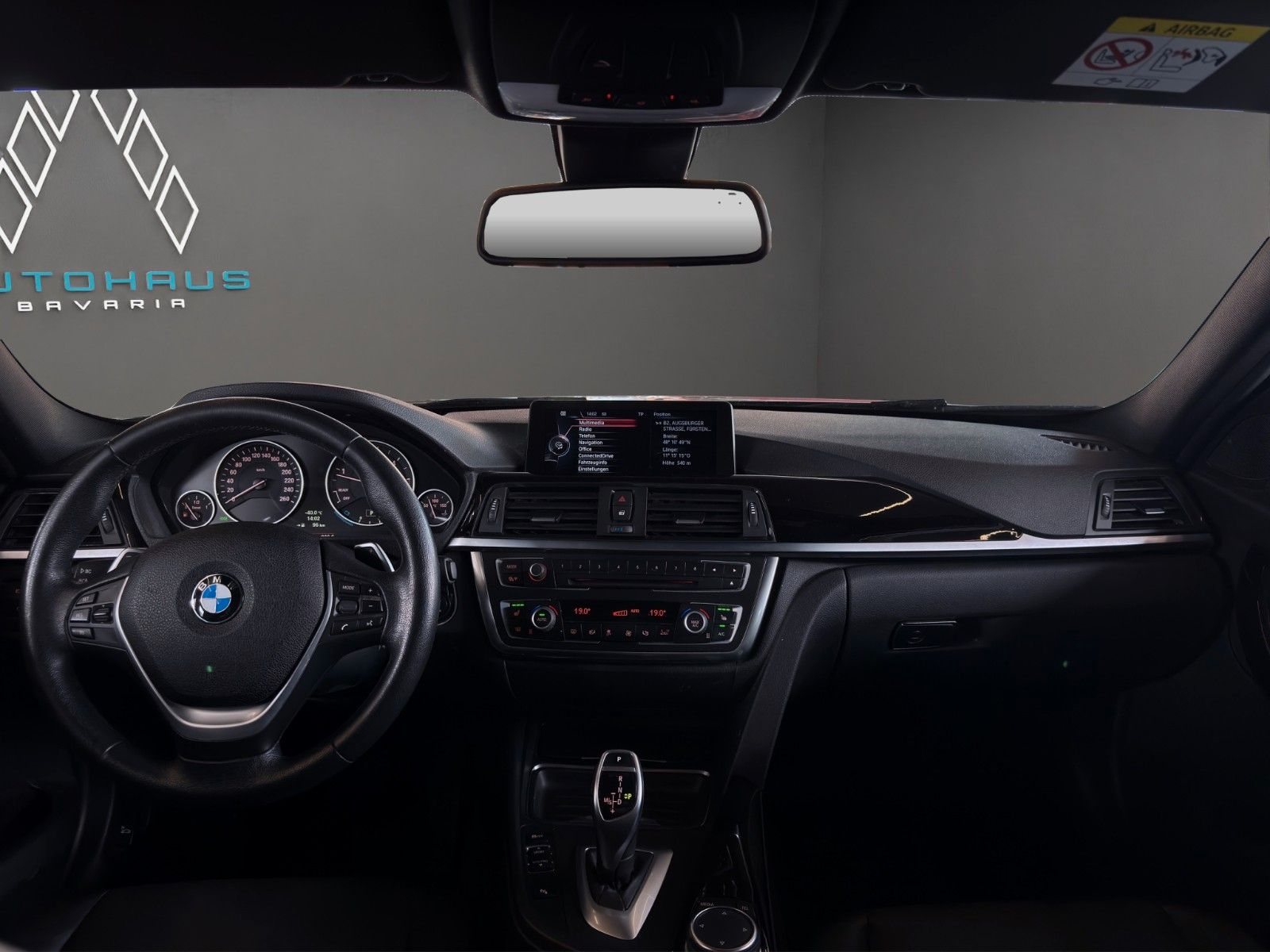 BMW 320d Touring · LUXURY-LINE · PDC · KLIMA