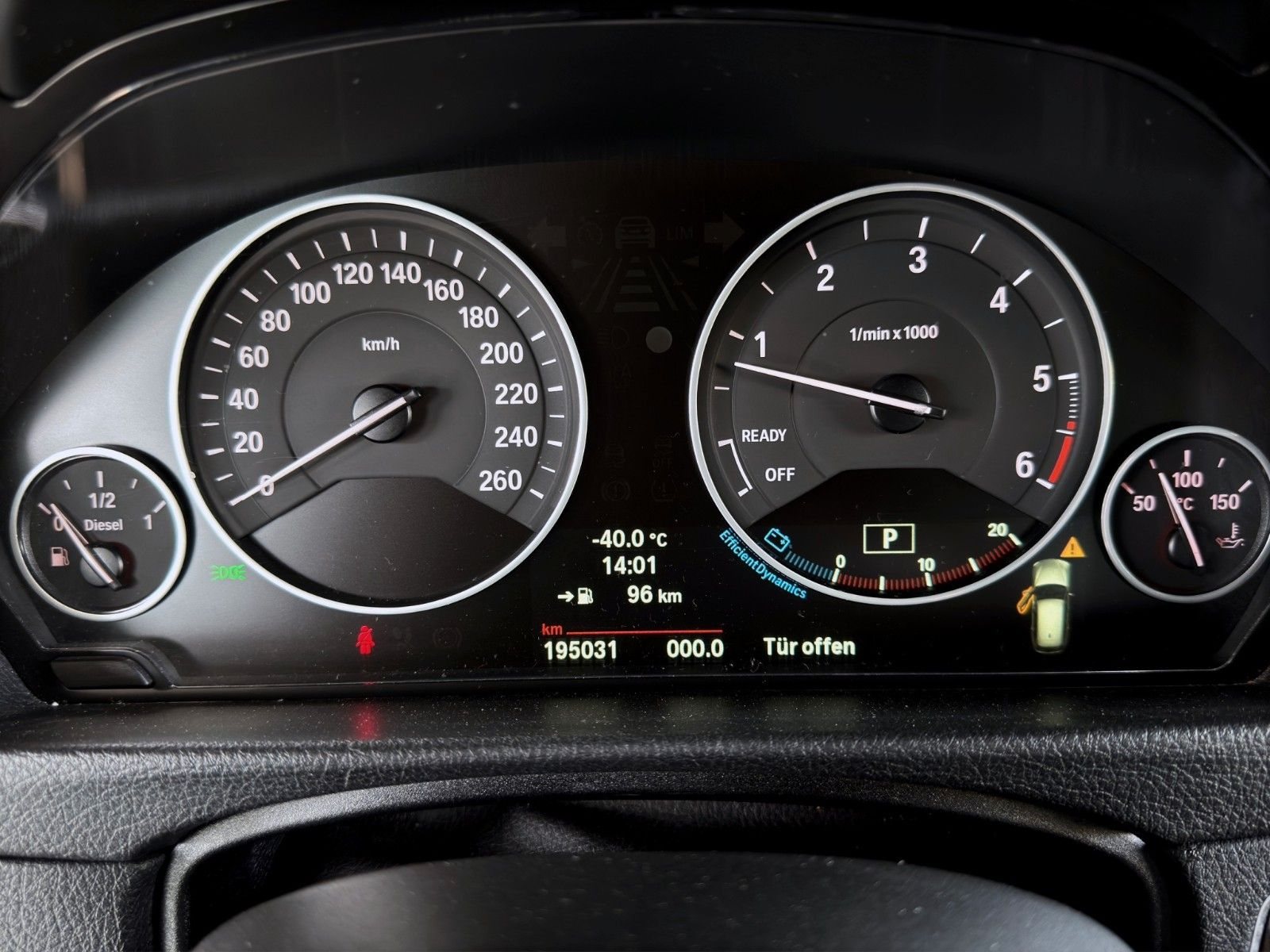 BMW 320d Touring · LUXURY-LINE · PDC · KLIMA