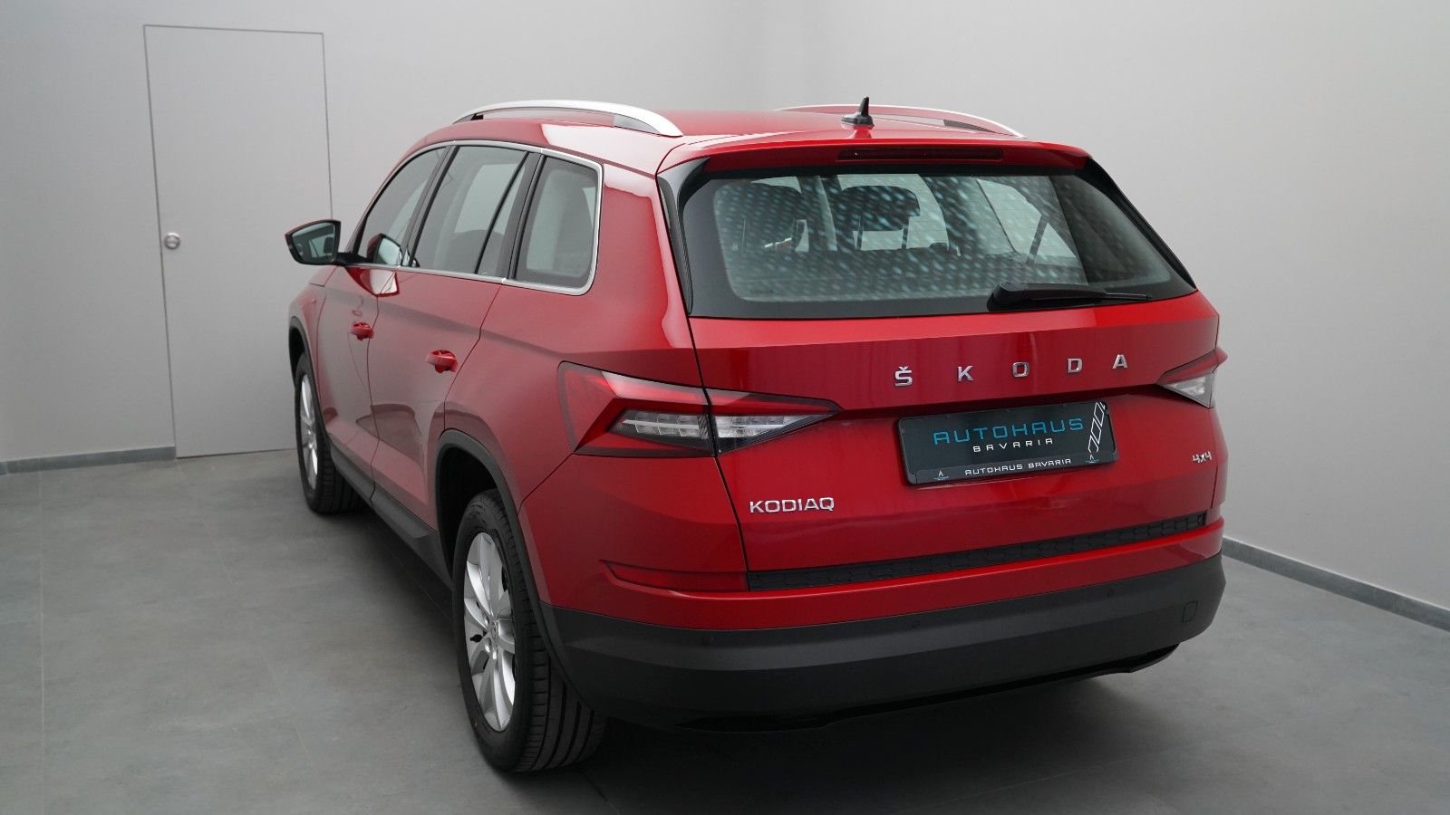 Skoda Kodiaq Style 4x4 · 7-SITZER · SZH · PDC · 1-HAND · CARPLA