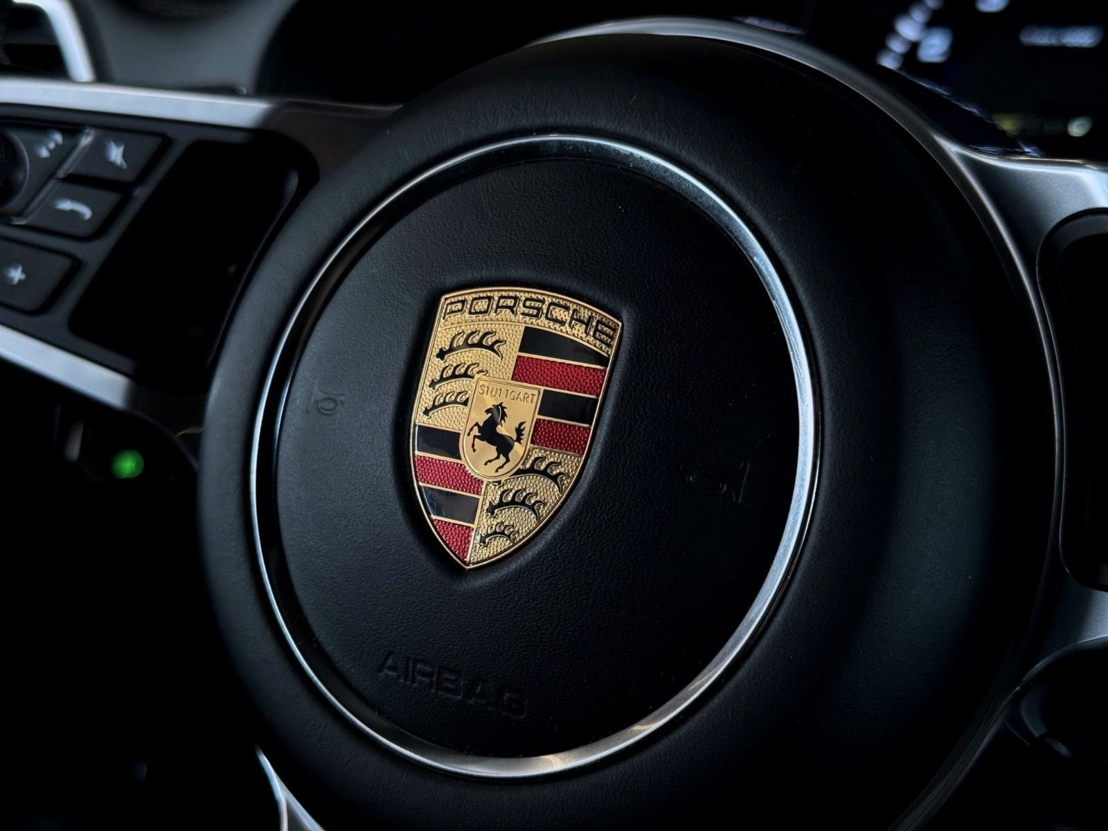 Porsche Cayenne Coupe · SPORT-CHRONO · PANO